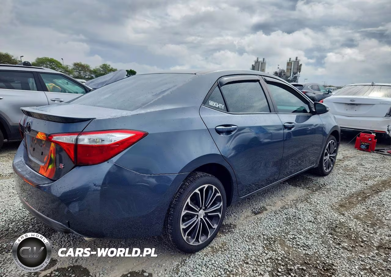 2014 Toyota Corolla S Plus VIN:5YFBURHE8EP110972 - 3
