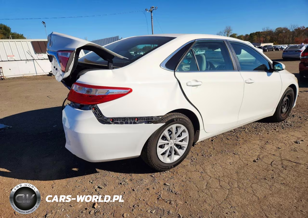 2015 Toyota Camry Le VIN:4T4BF1FK6FR479551 - 3