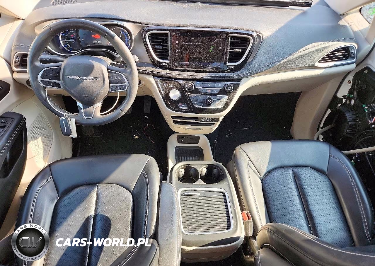 2023 Chrysler Pacifica Hybrid Touring L VIN:2C4RC1L71PR614228 - 8