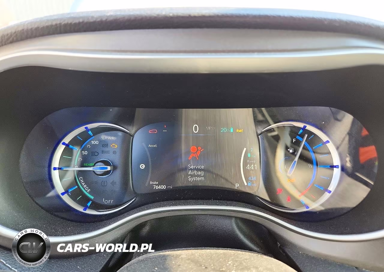 2023 Chrysler Pacifica Hybrid Touring L VIN:2C4RC1L71PR614228 - 9
