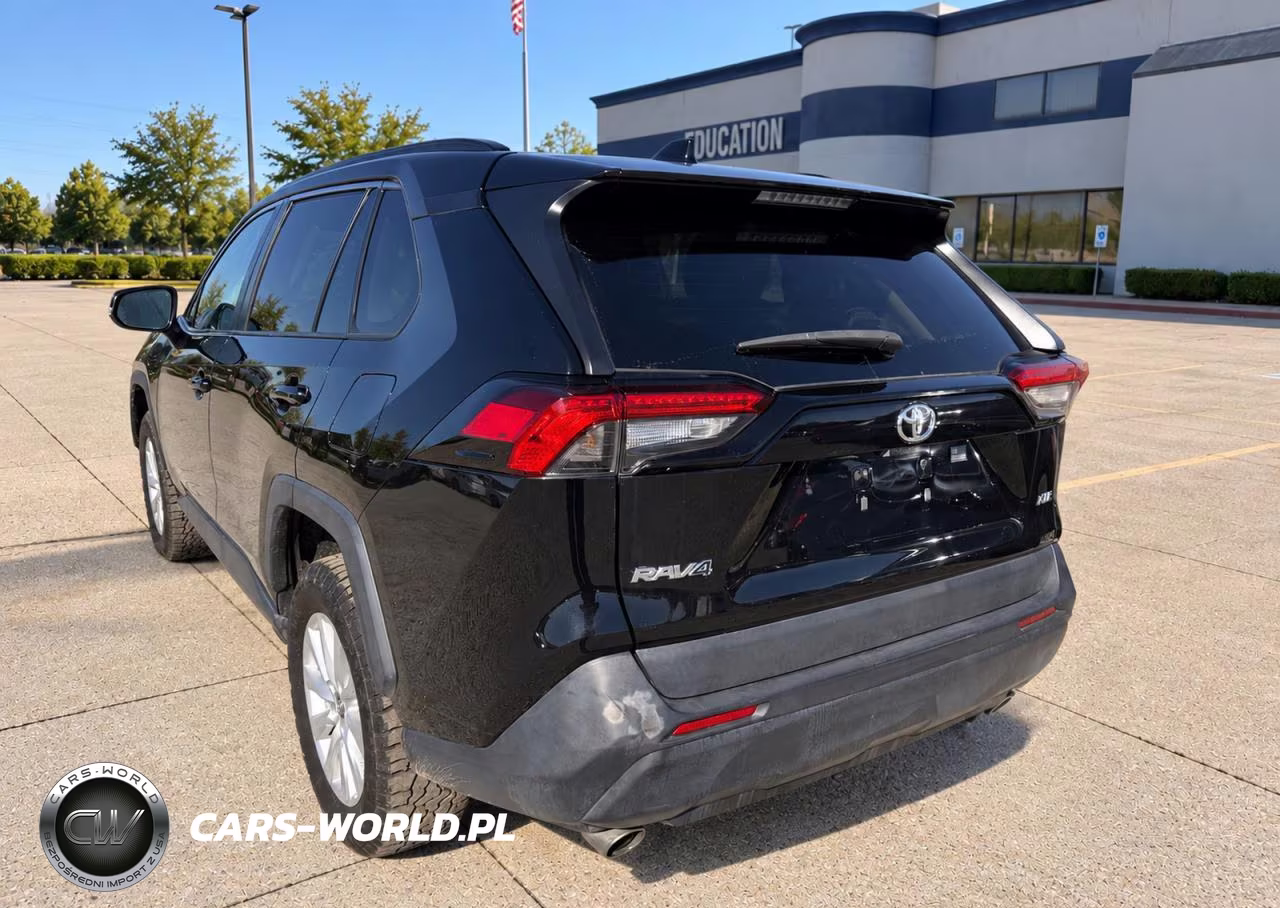 2023 Toyota Rav4 Xle VIN:2T3W1RFV0PW271225 - 3