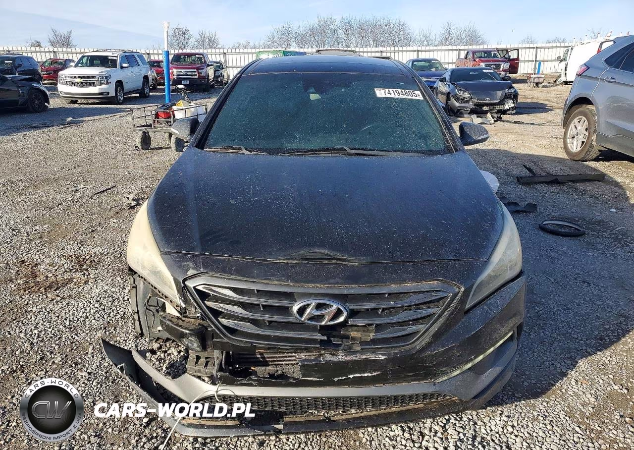 2015 Hyundai Sonata Sport VIN:5NPE34AB8FH205808 - 5