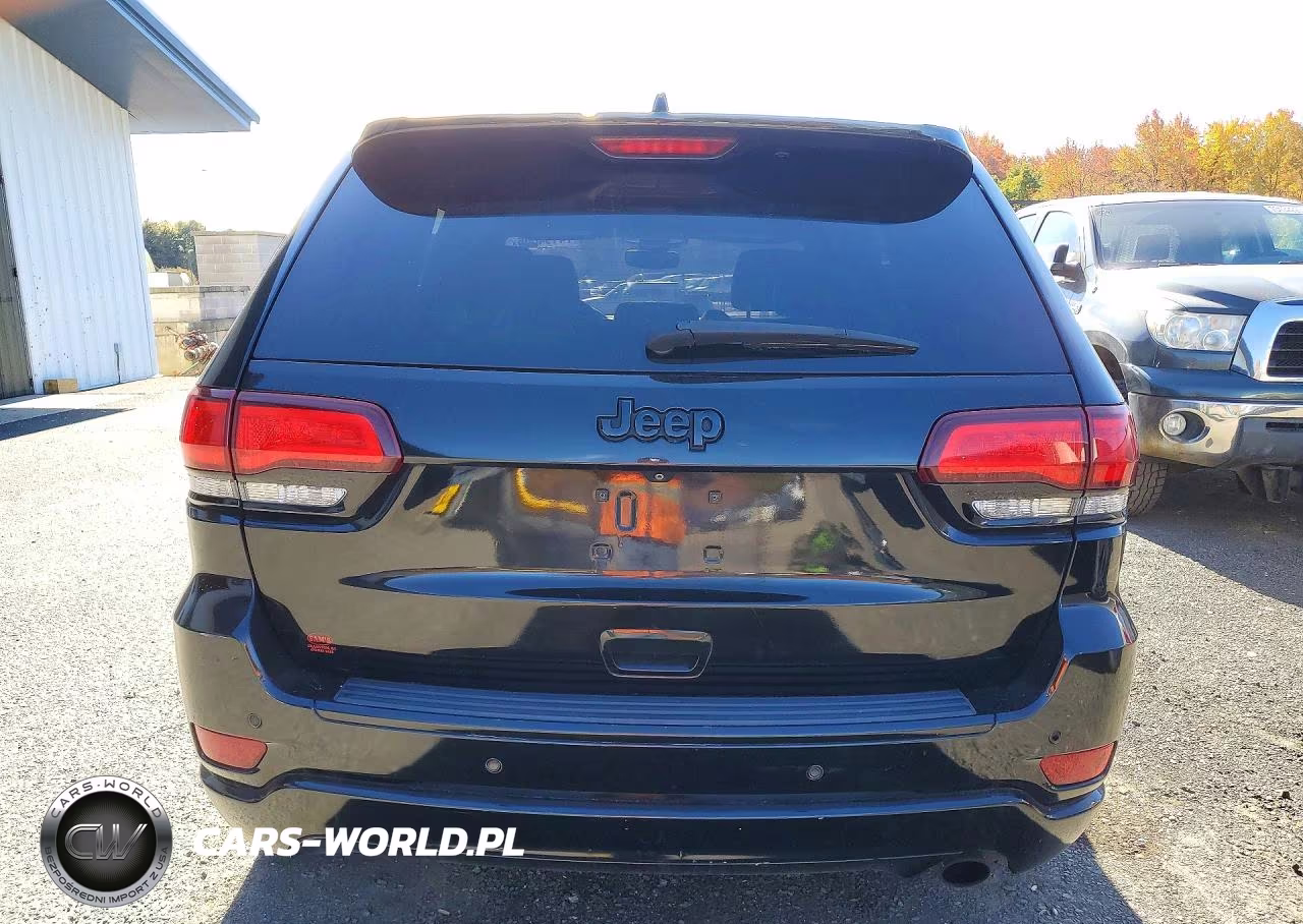 2018 Jeep Grand Cherokee Laredo VIN:1C4RJFAG2JC118635 - 6