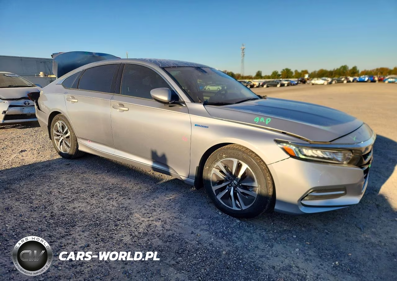 2018 Honda Accord Hybrid VIN:1HGCV3F11JA015989 - 4