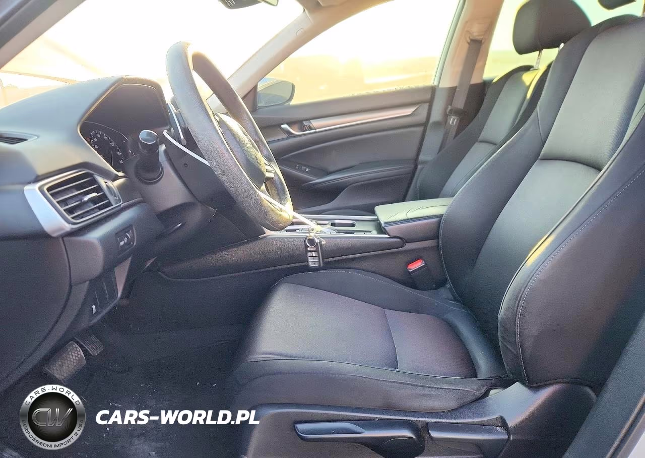 2018 Honda Accord Hybrid VIN:1HGCV3F11JA015989 - 7