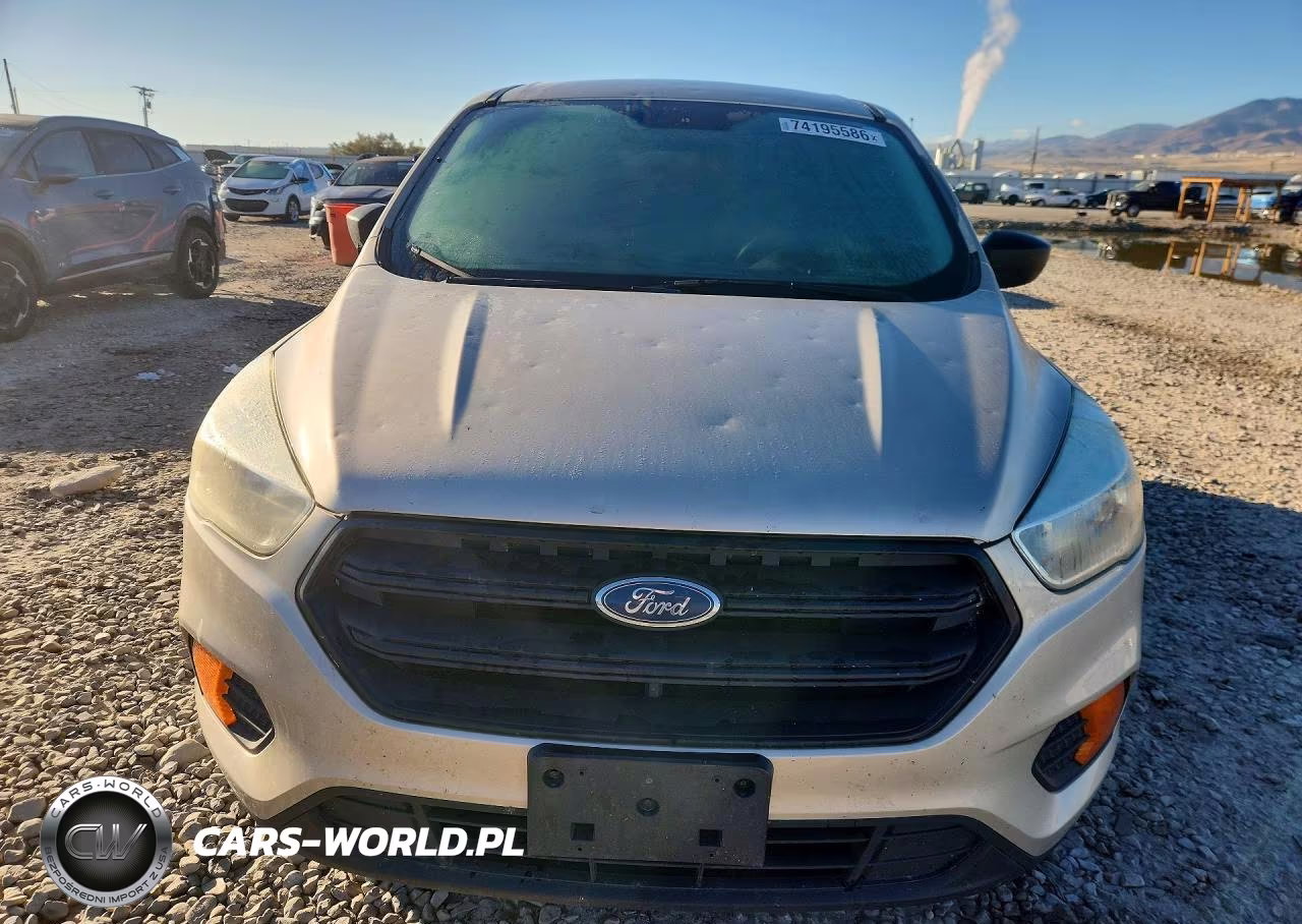 2017 Ford Escape S VIN:1FMCU0F78HUC95158 - 5