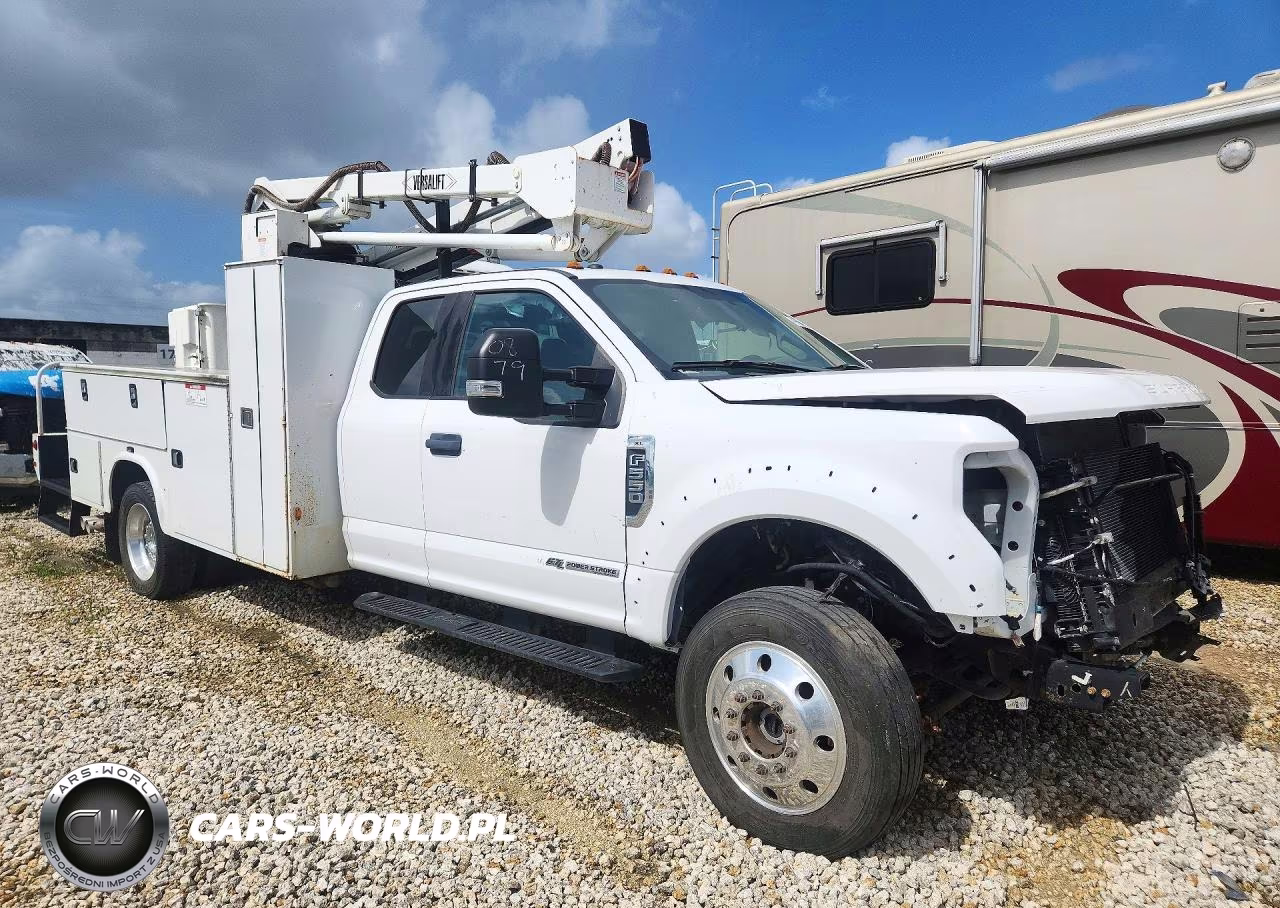 2018 Ford F550 Super Duty VIN:1FD0X5HTXJEC96068 - 4