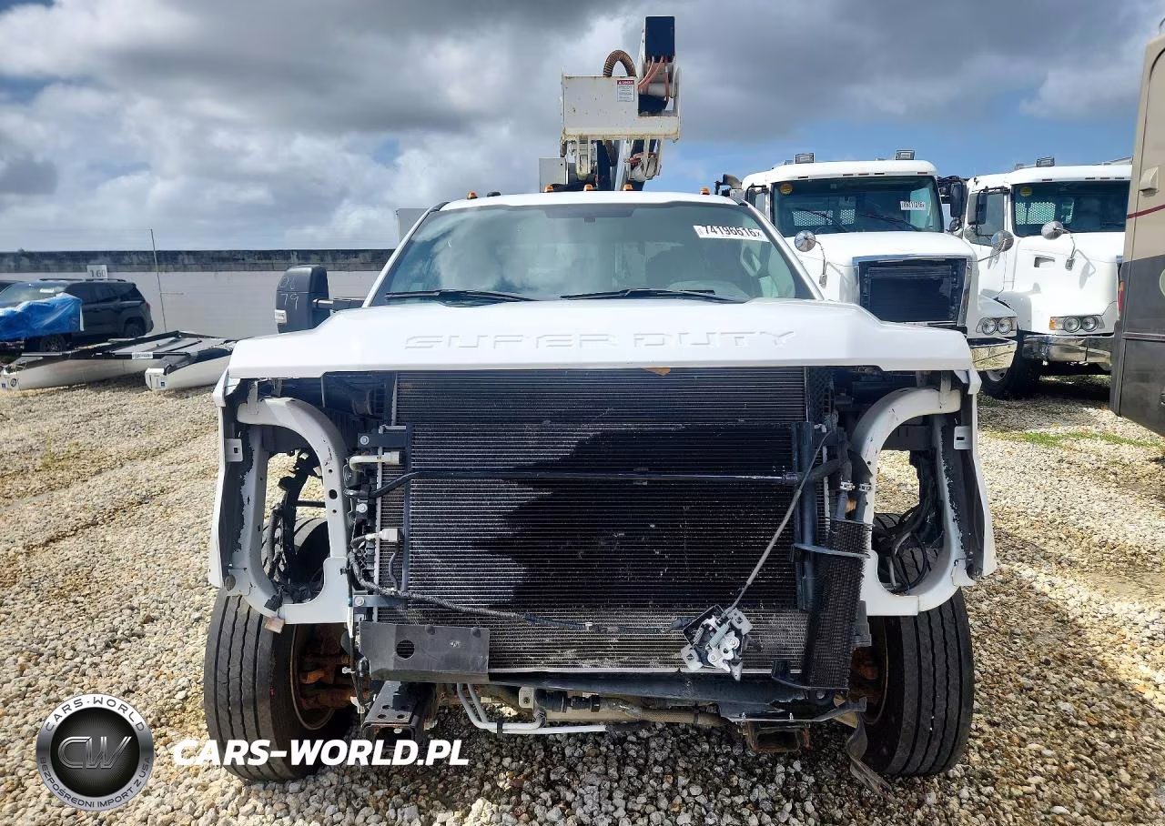 2018 Ford F550 Super Duty VIN:1FD0X5HTXJEC96068 - 5