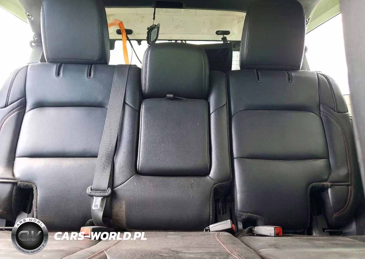 2019 Jeep Wrangler Unlimited Rubicon VIN:1C4HJXFG6KW601040 - 10