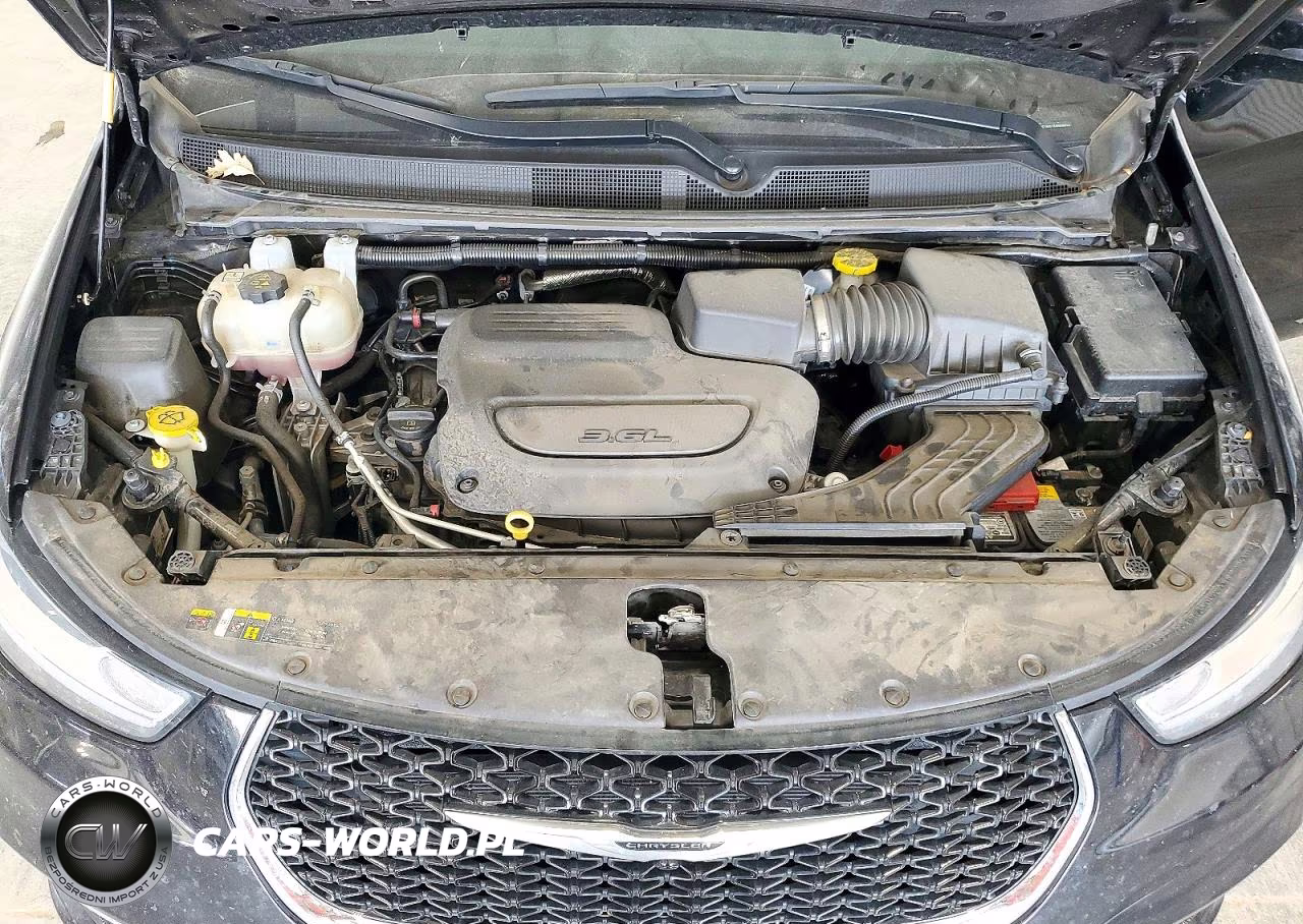 2025 Chrysler Pacifica Select VIN:2C4RC1BG1SR506024 - 12