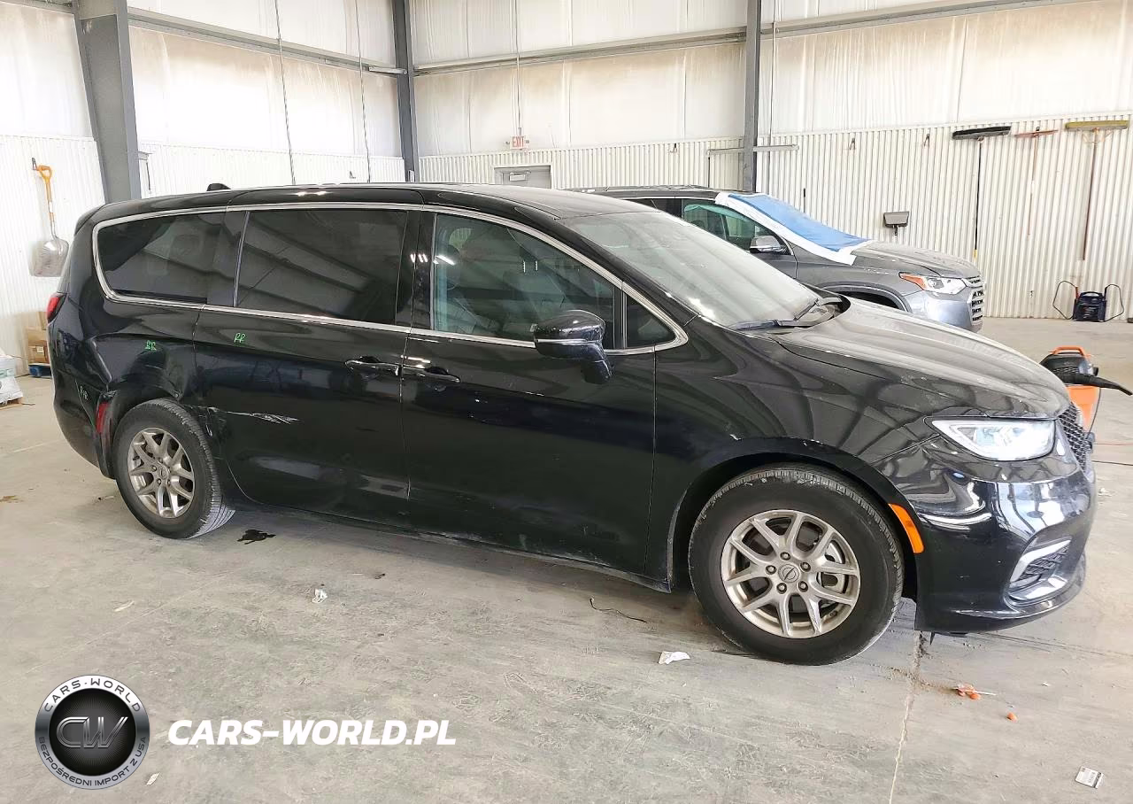2025 Chrysler Pacifica Select VIN:2C4RC1BG1SR506024 - 4