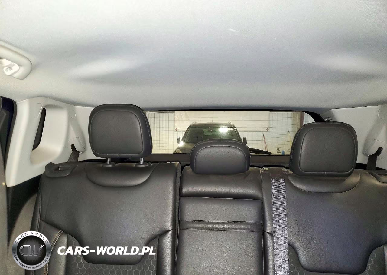 2019 Jeep Compass Latitude VIN:3C4NJDBB7KT711919 - 10
