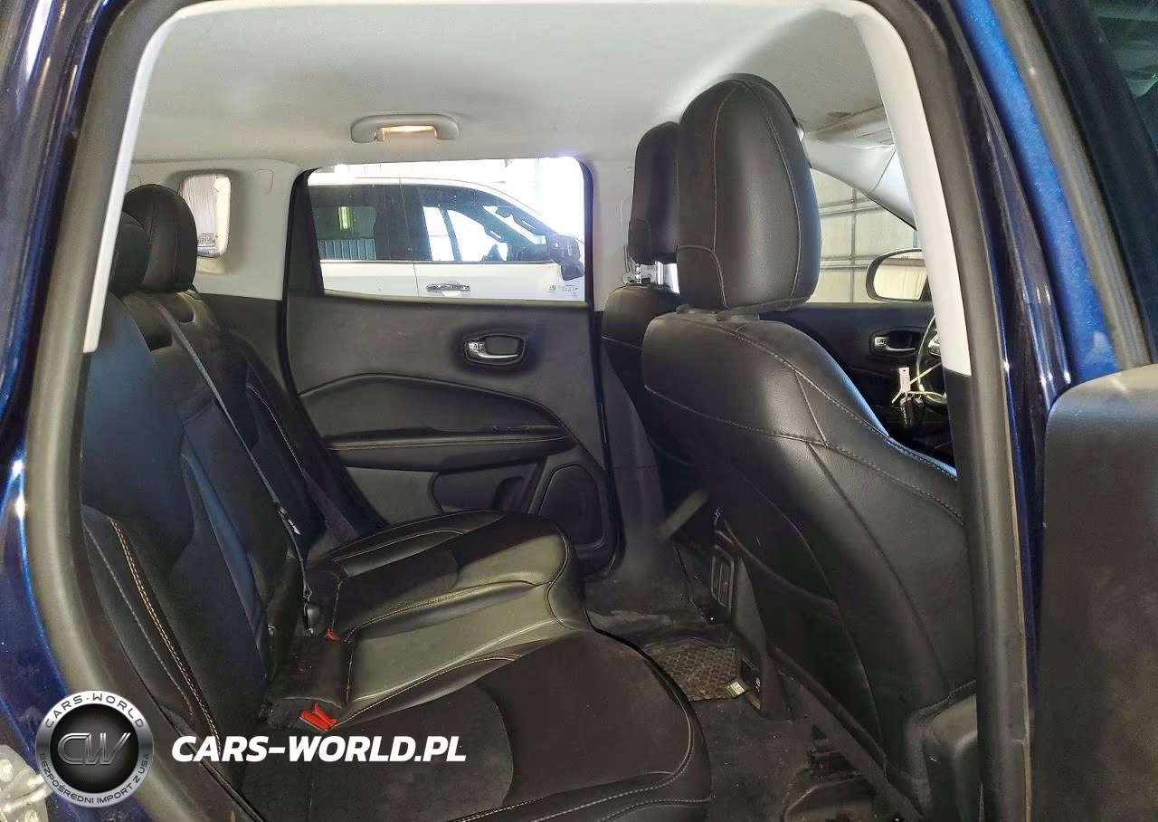 2019 Jeep Compass Latitude VIN:3C4NJDBB7KT711919 - 11