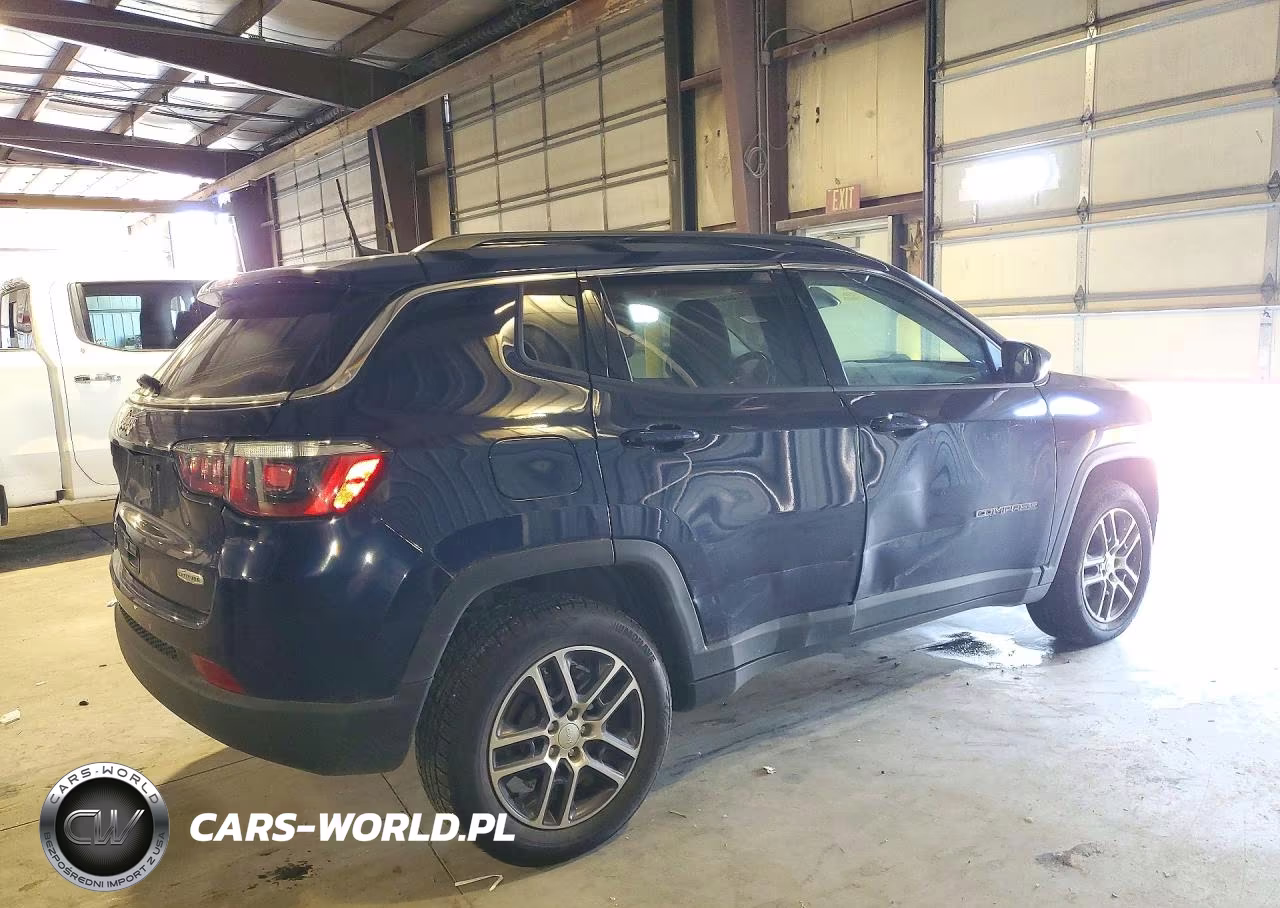 2019 Jeep Compass Latitude VIN:3C4NJDBB7KT711919 - 3