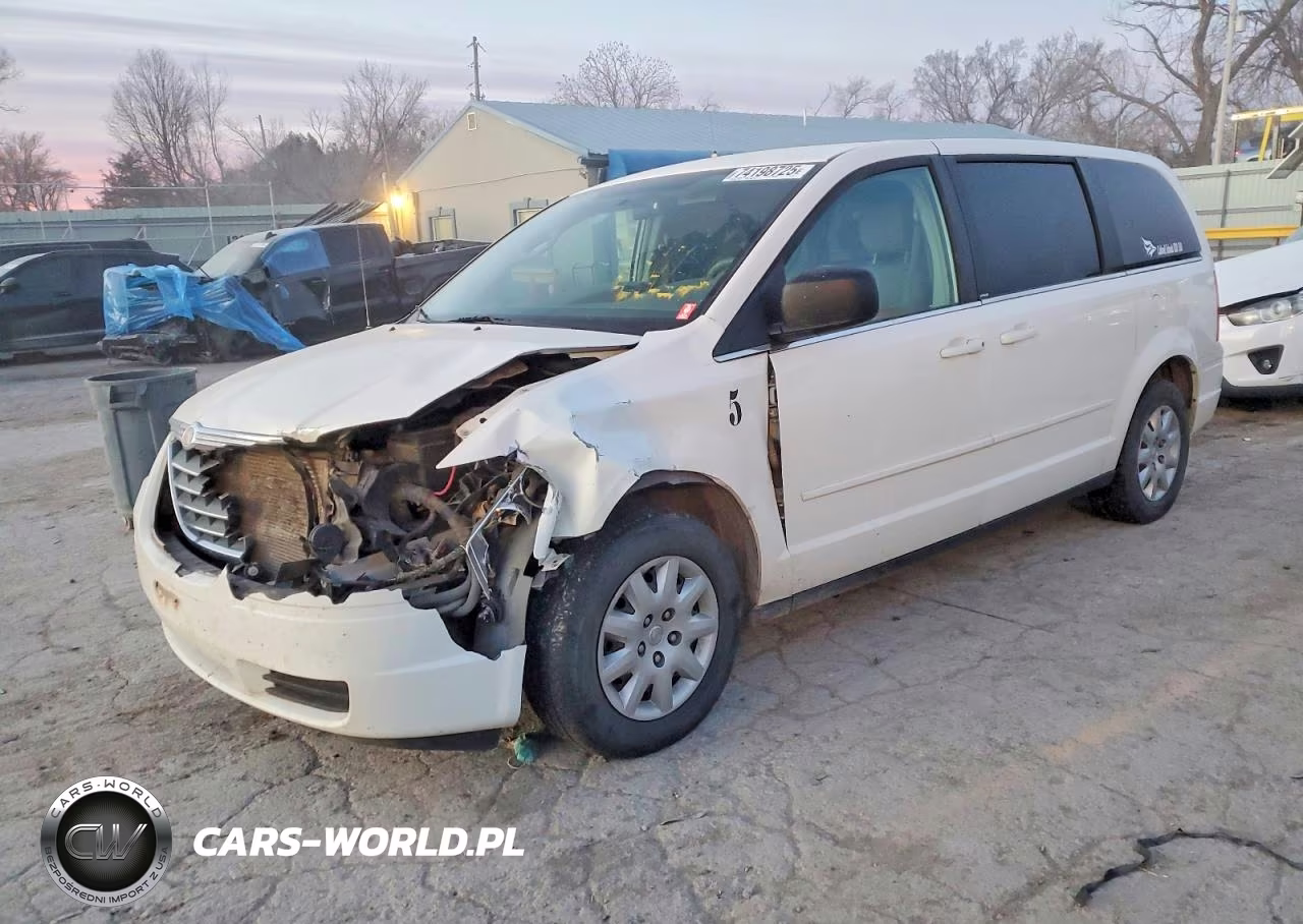 2010 Chrysler Town & Country Lx