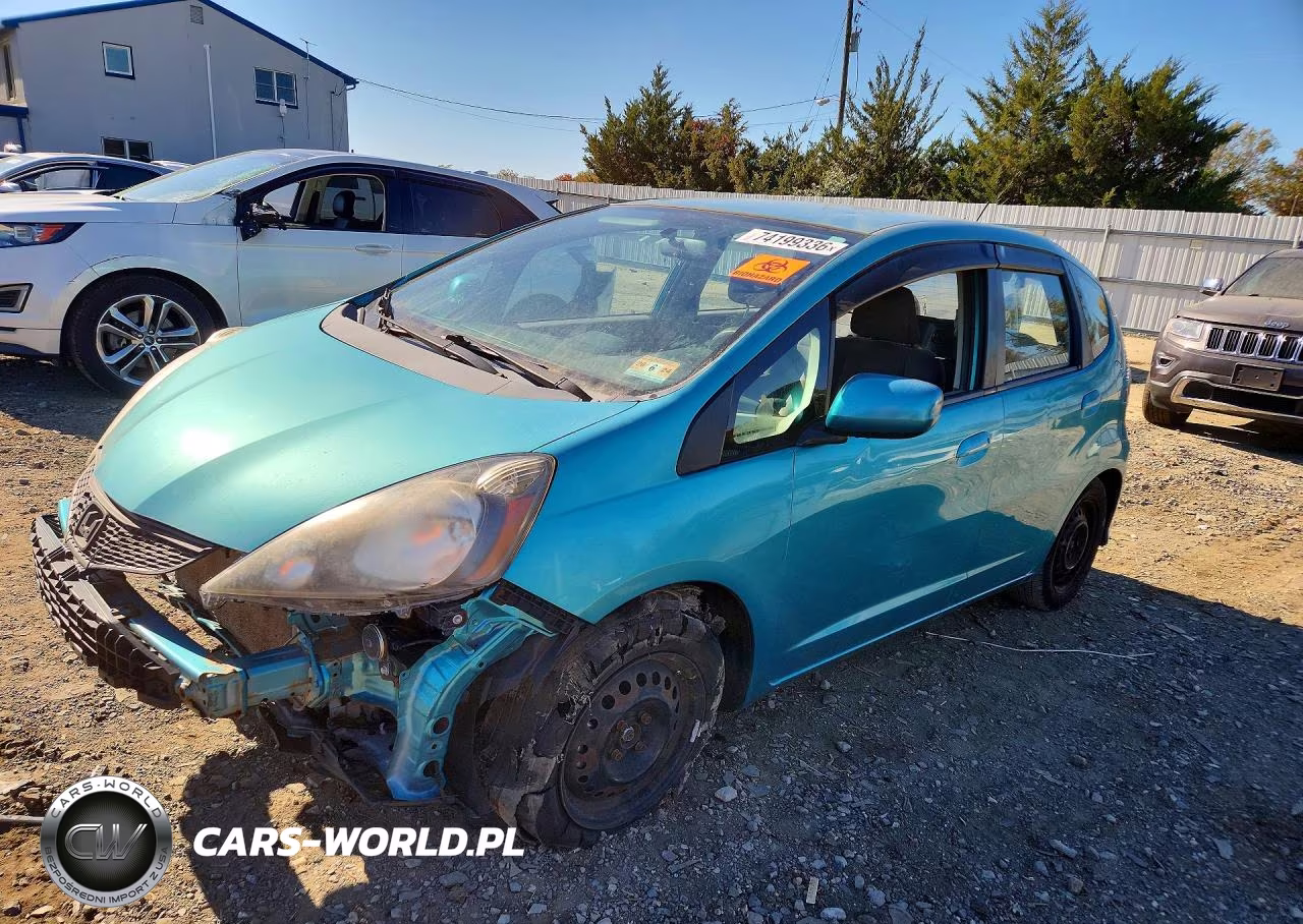 2013 Honda Fit VIN:JHMGE8H34DC041702 - 1