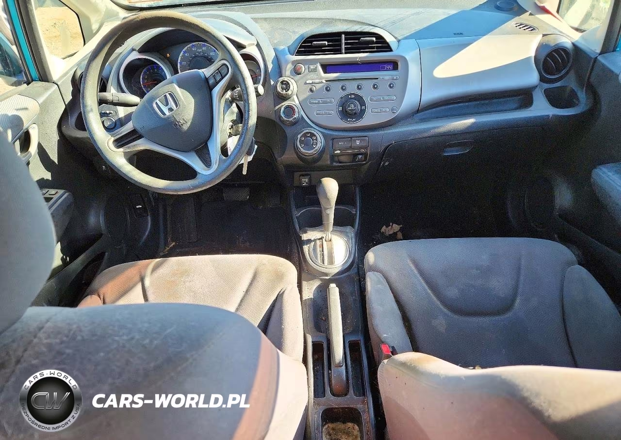 2013 Honda Fit VIN:JHMGE8H34DC041702 - 8