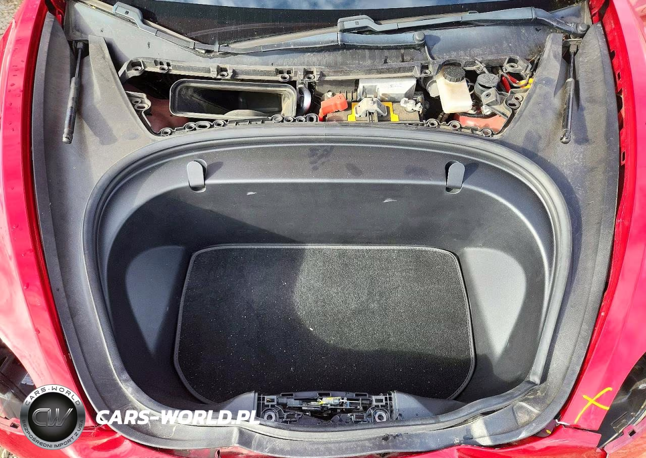 2018 Tesla Model 3 VIN:5YJ3E1EB5JF114805 - 11