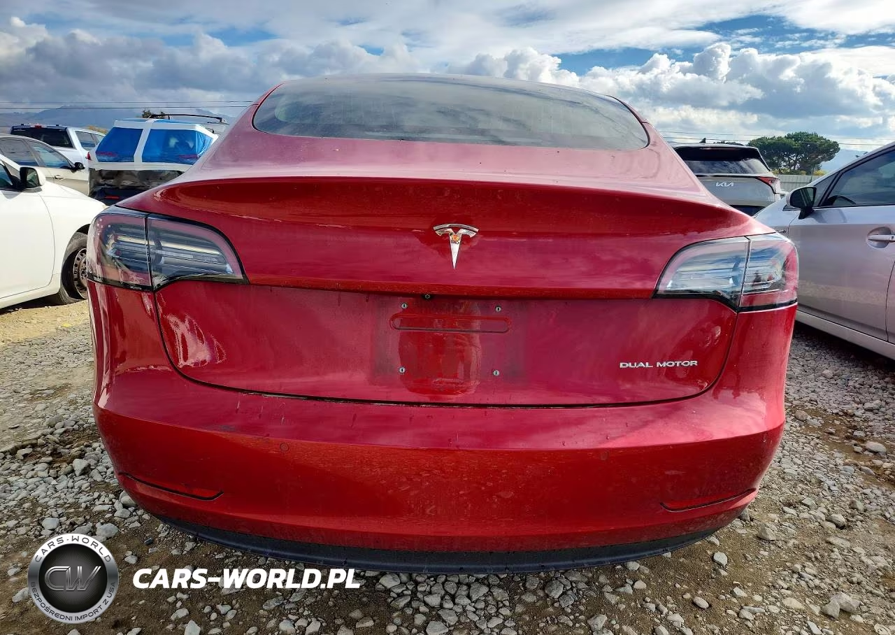 2018 Tesla Model 3 VIN:5YJ3E1EB5JF114805 - 6