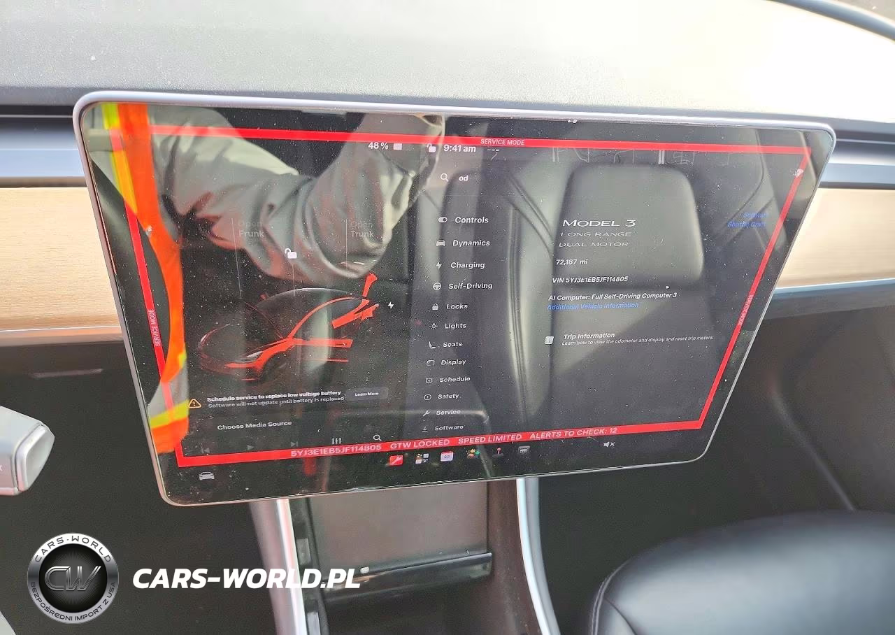 2018 Tesla Model 3 VIN:5YJ3E1EB5JF114805 - 9