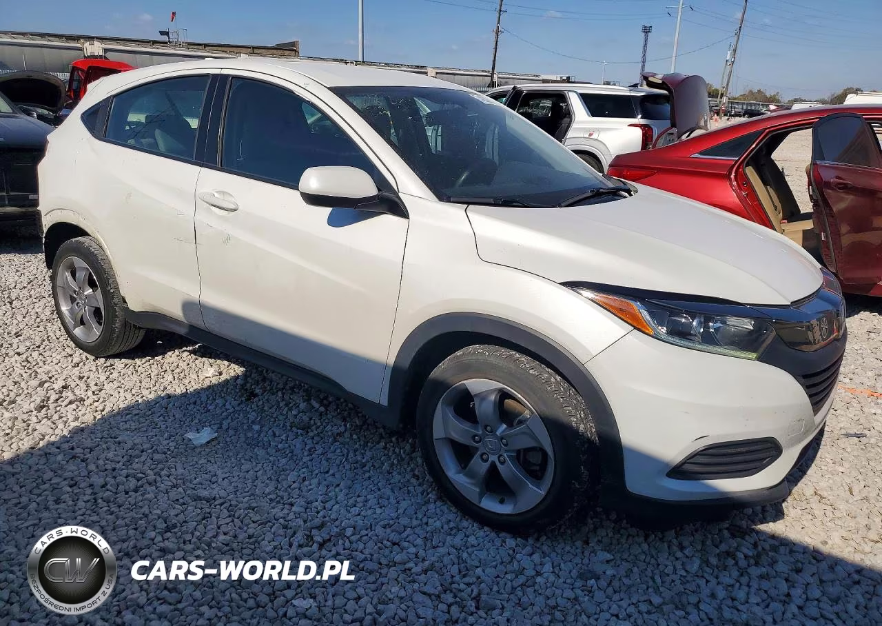 2022 Honda Hr-V Lx VIN:3CZRU6H39NM753277 - 4
