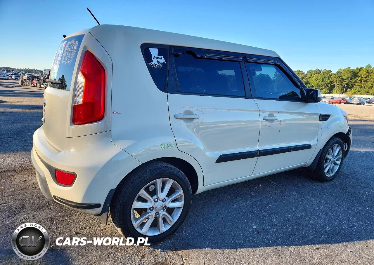 2013 Kia Soul + VIN:KNDJT2A67D7537696 - 3
