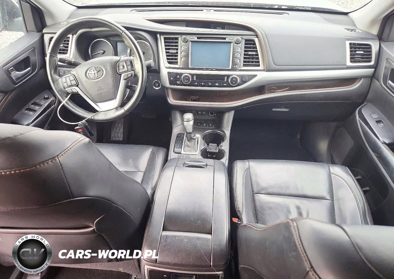 2018 Toyota Highlander Xle VIN:5TDJZRFH3JS528996 - 8