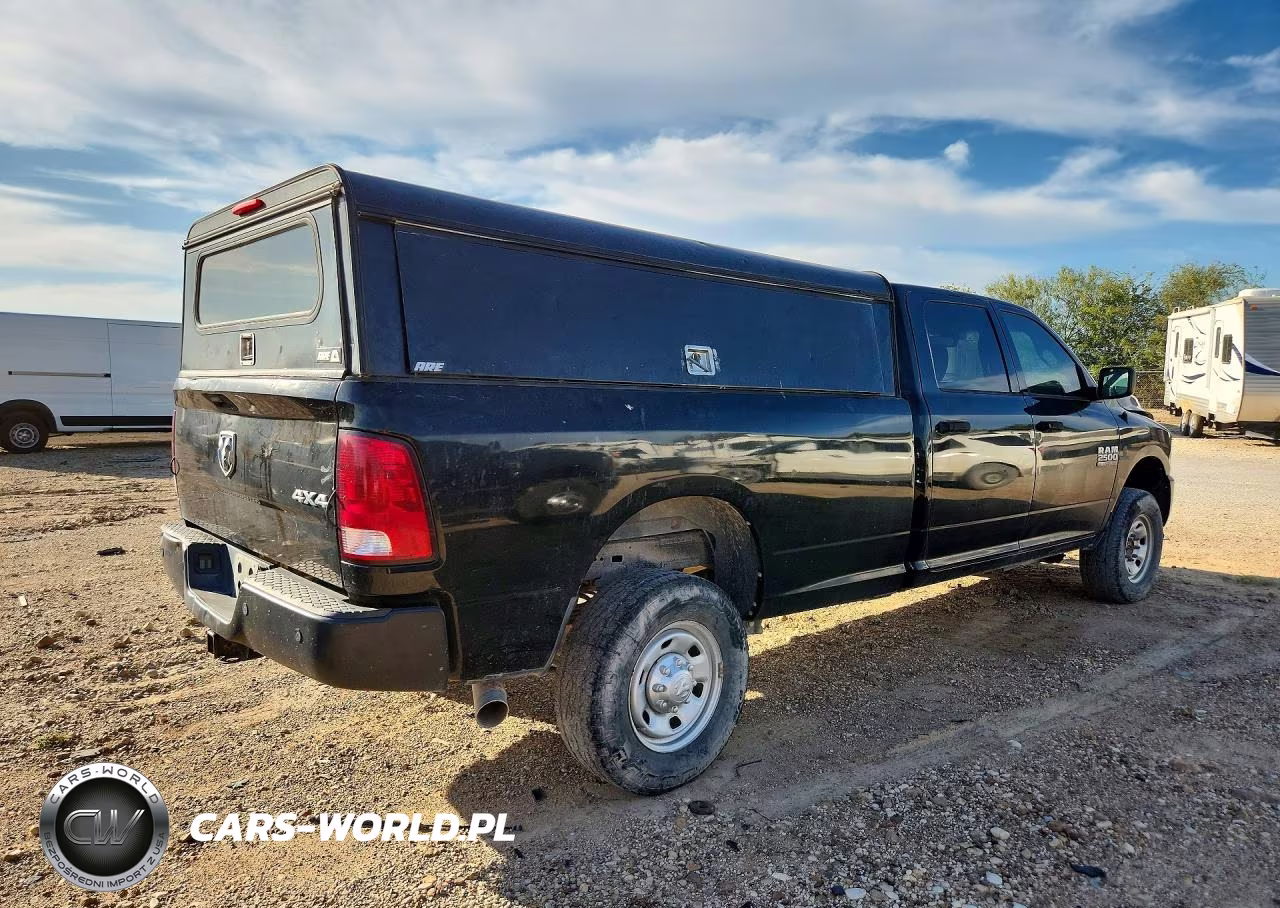 2014 Ram 2500 Tradesman VIN:3C6UR5HL2EG327285 - 3
