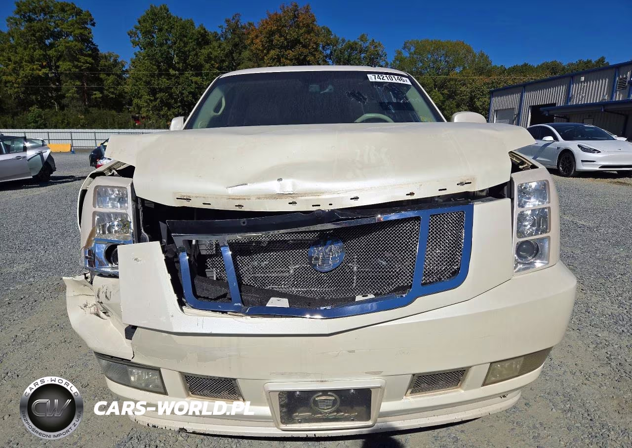 2007 Cadillac Escalade Luxury VIN:1GYFK63807R288823 - 5