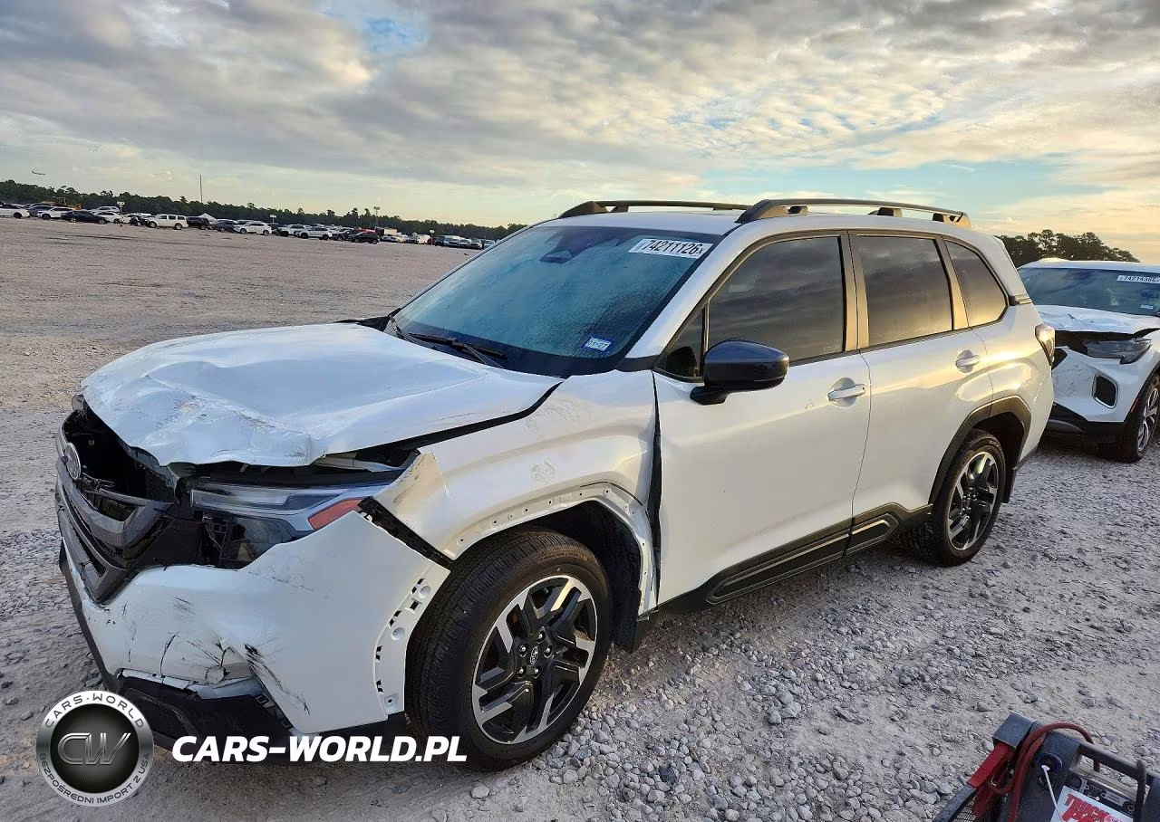 2025 Subaru Forester Limited – zdjęcie 1 z 13