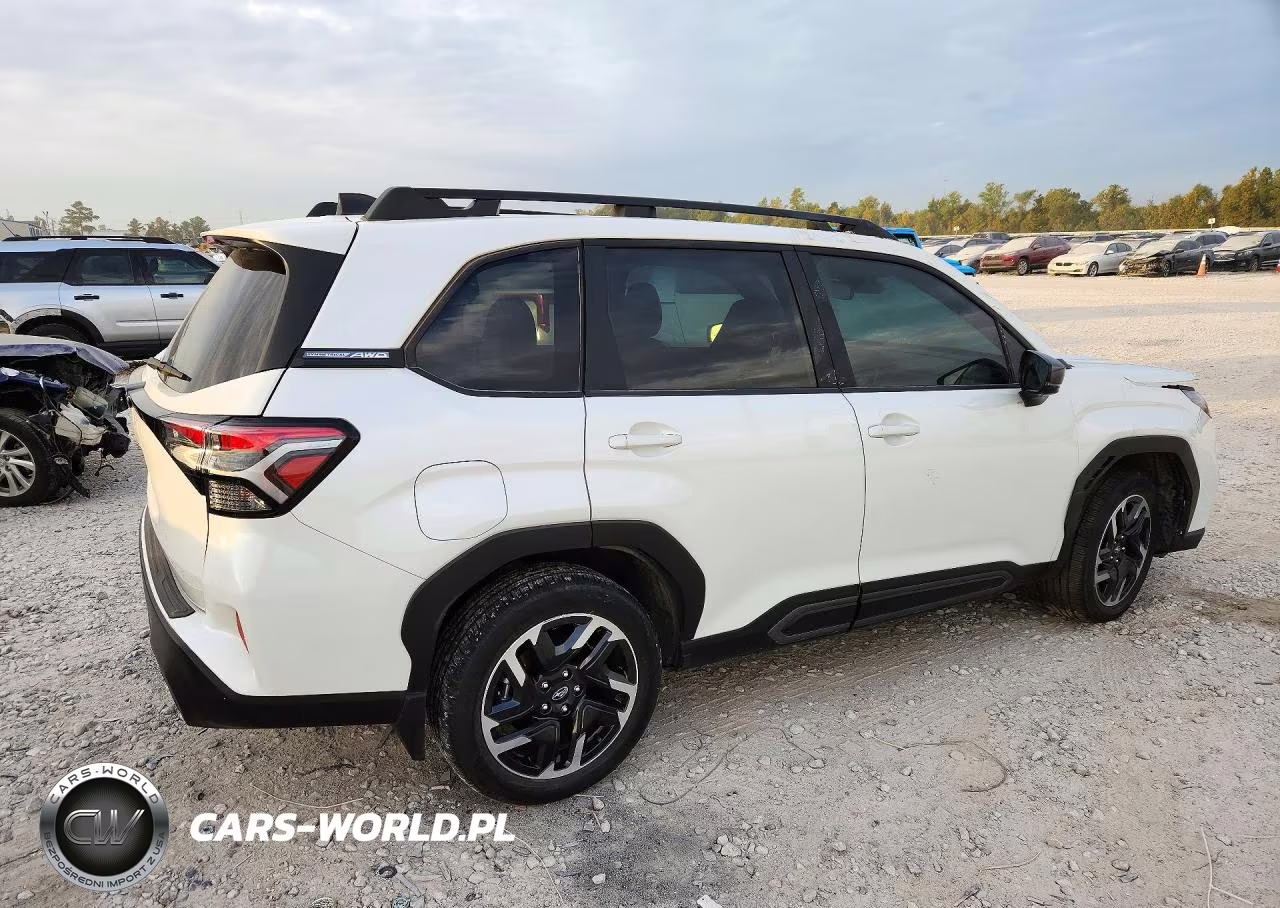 2025 Subaru Forester Limited VIN:JF2SLDNC3SH495990 - 3
