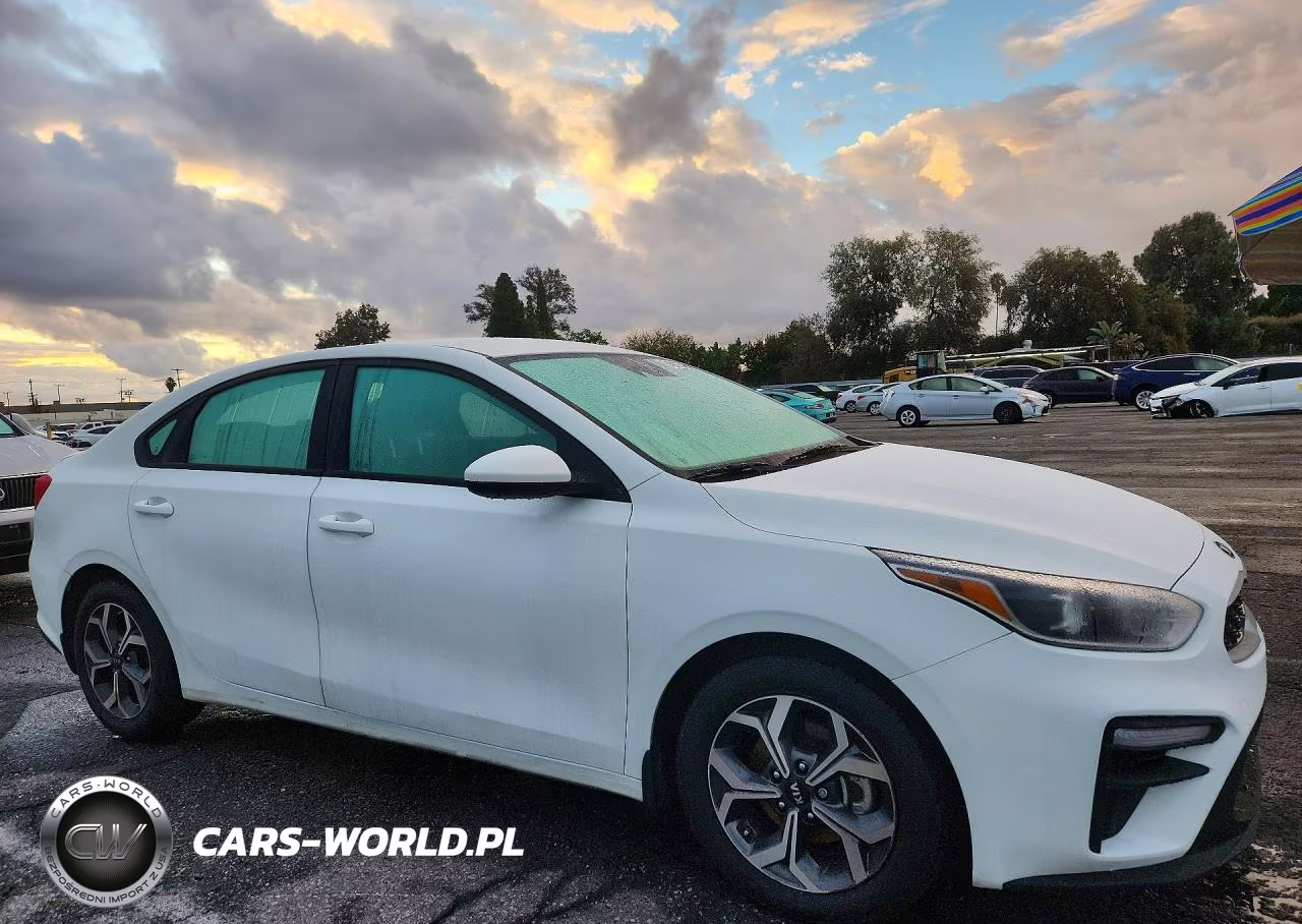 2021 Kia Forte Lxs VIN:3KPF24AD3ME398072 - 4
