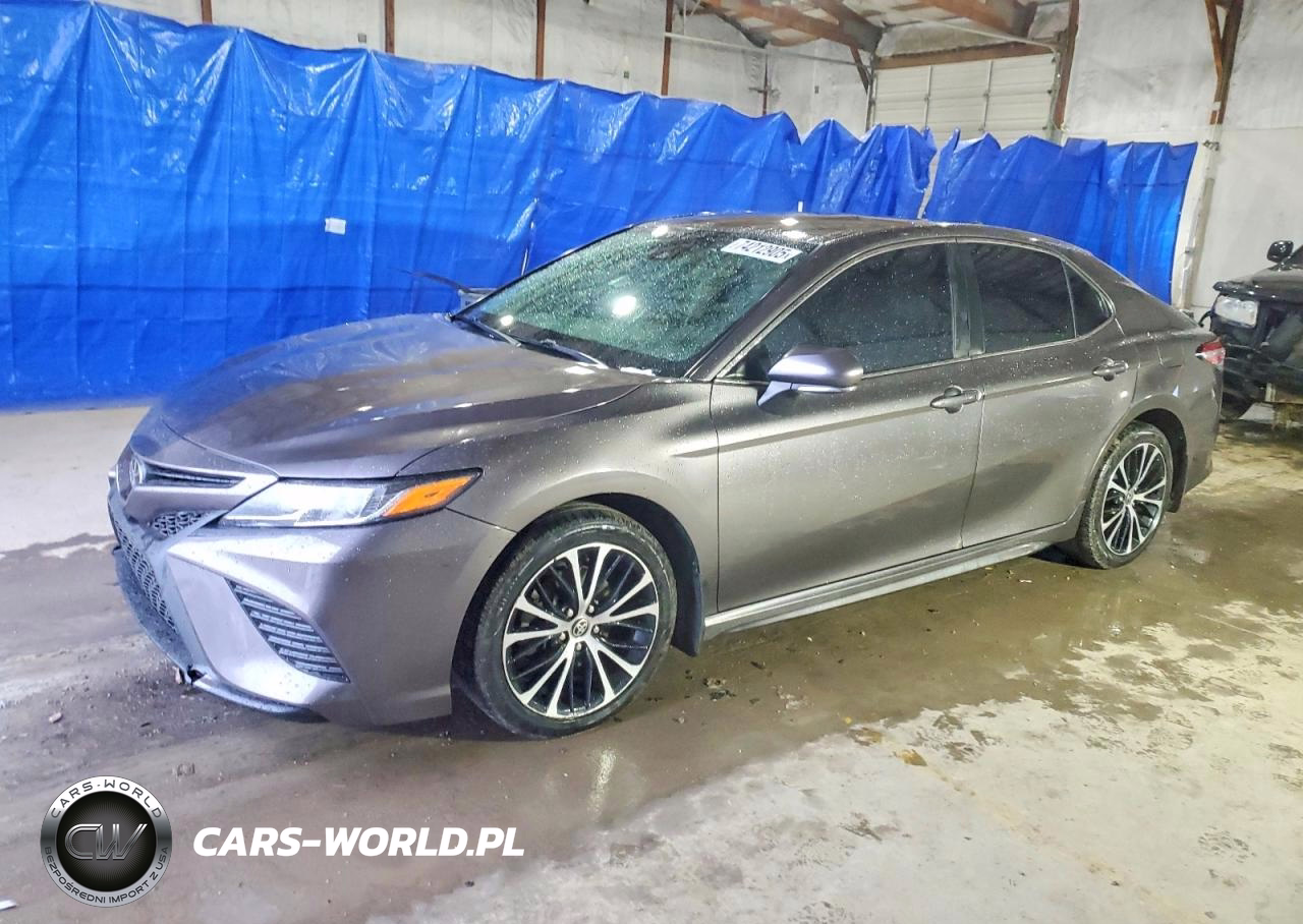 2020 Toyota Camry Se