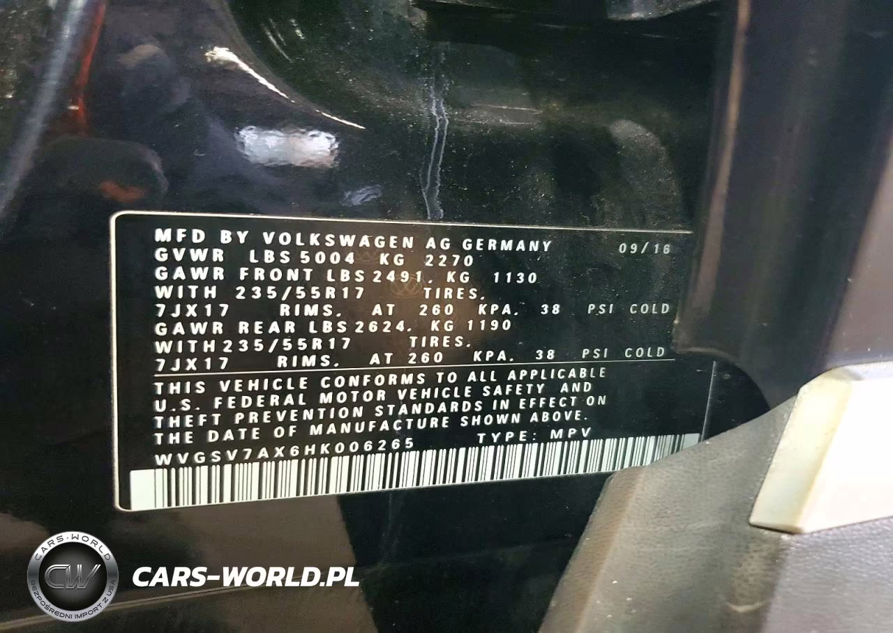 2017 Volkswagen Tiguan Wolfsburg VIN:WVGSV7AX6HK006265 - 13