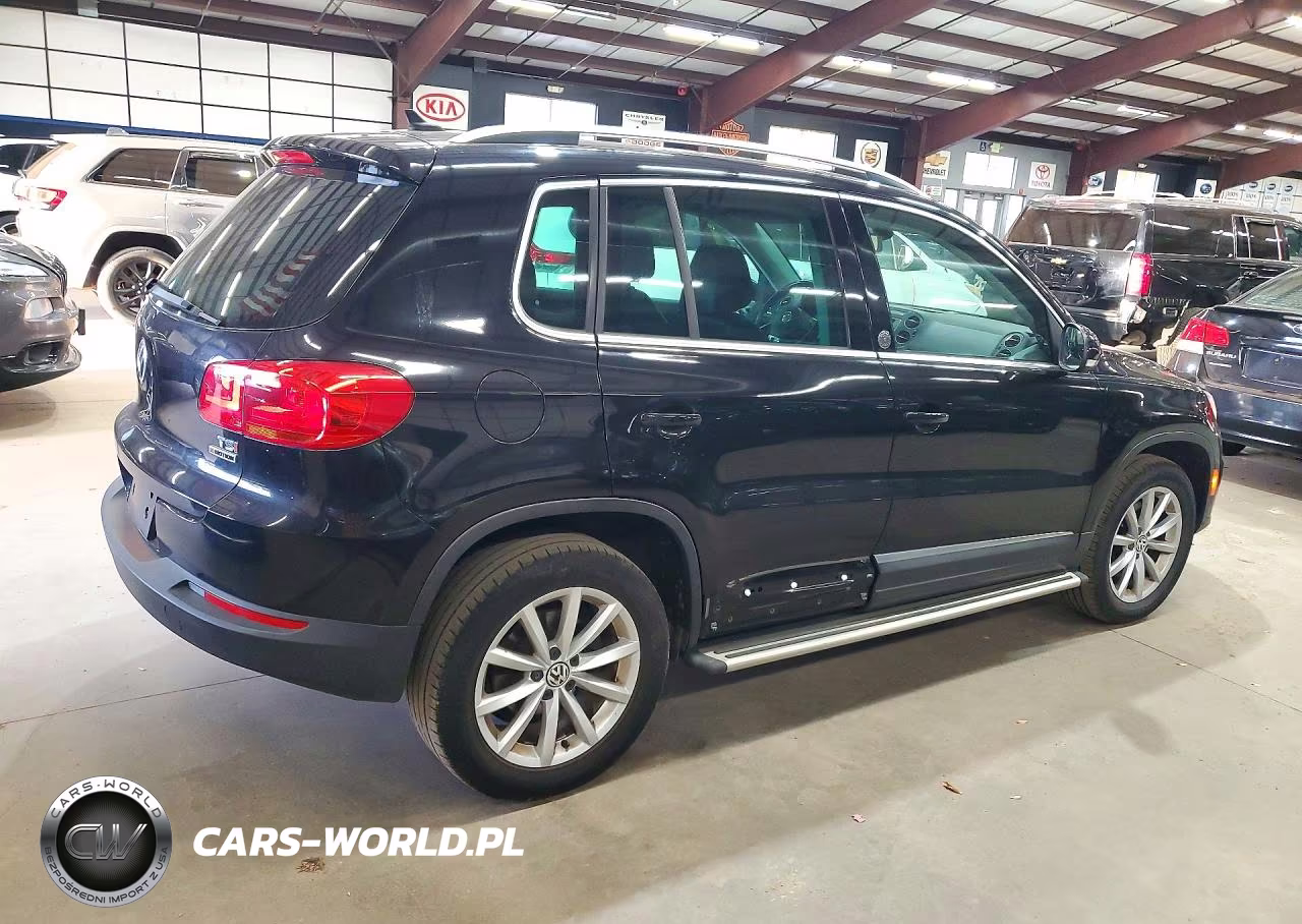 2017 Volkswagen Tiguan Wolfsburg VIN:WVGSV7AX6HK006265 - 3
