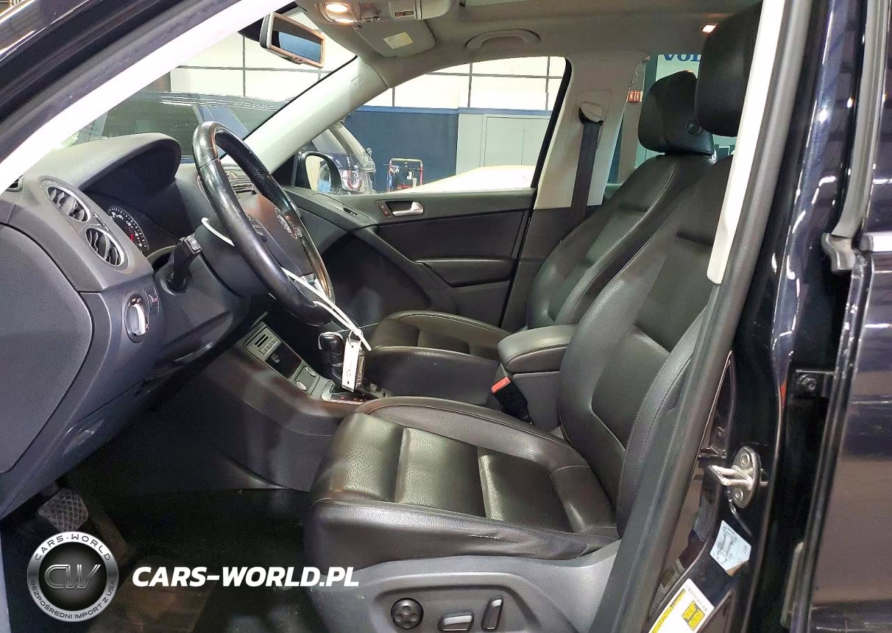 2017 Volkswagen Tiguan Wolfsburg VIN:WVGSV7AX6HK006265 - 7