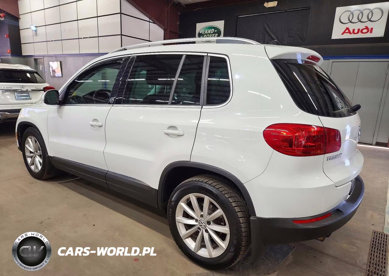 2017 Volkswagen Tiguan Wolfsburg VIN:WVGSV7AXXHW503246 - 2