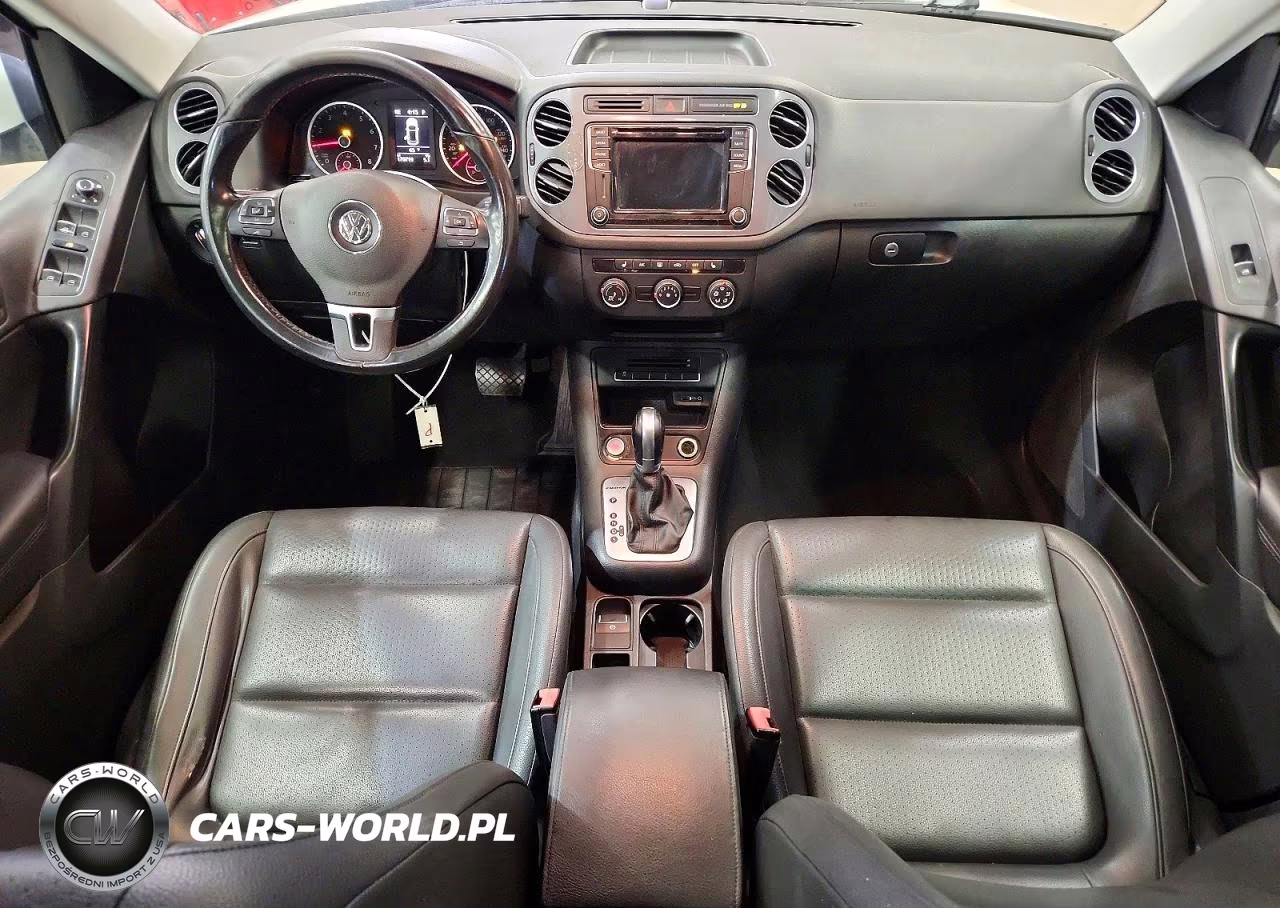 2017 Volkswagen Tiguan Wolfsburg VIN:WVGSV7AXXHW503246 - 8
