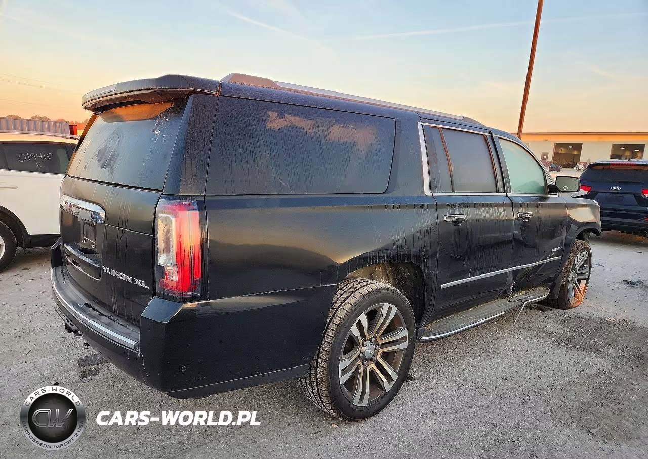 2017 GMC Yukon Xl Denali VIN:1GKS2HKJ6HR370789 - 3