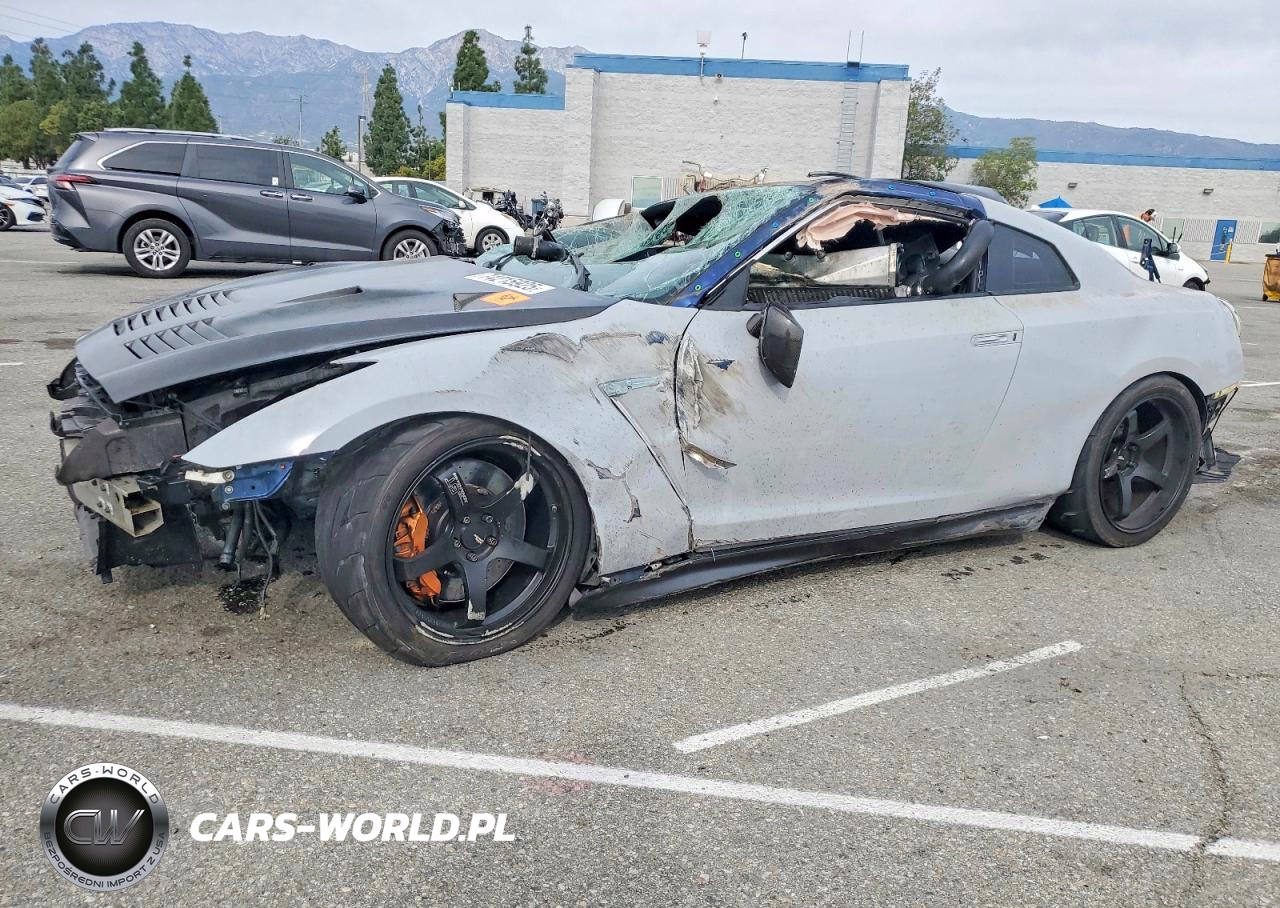 2017 Nissan Gt-R Premium