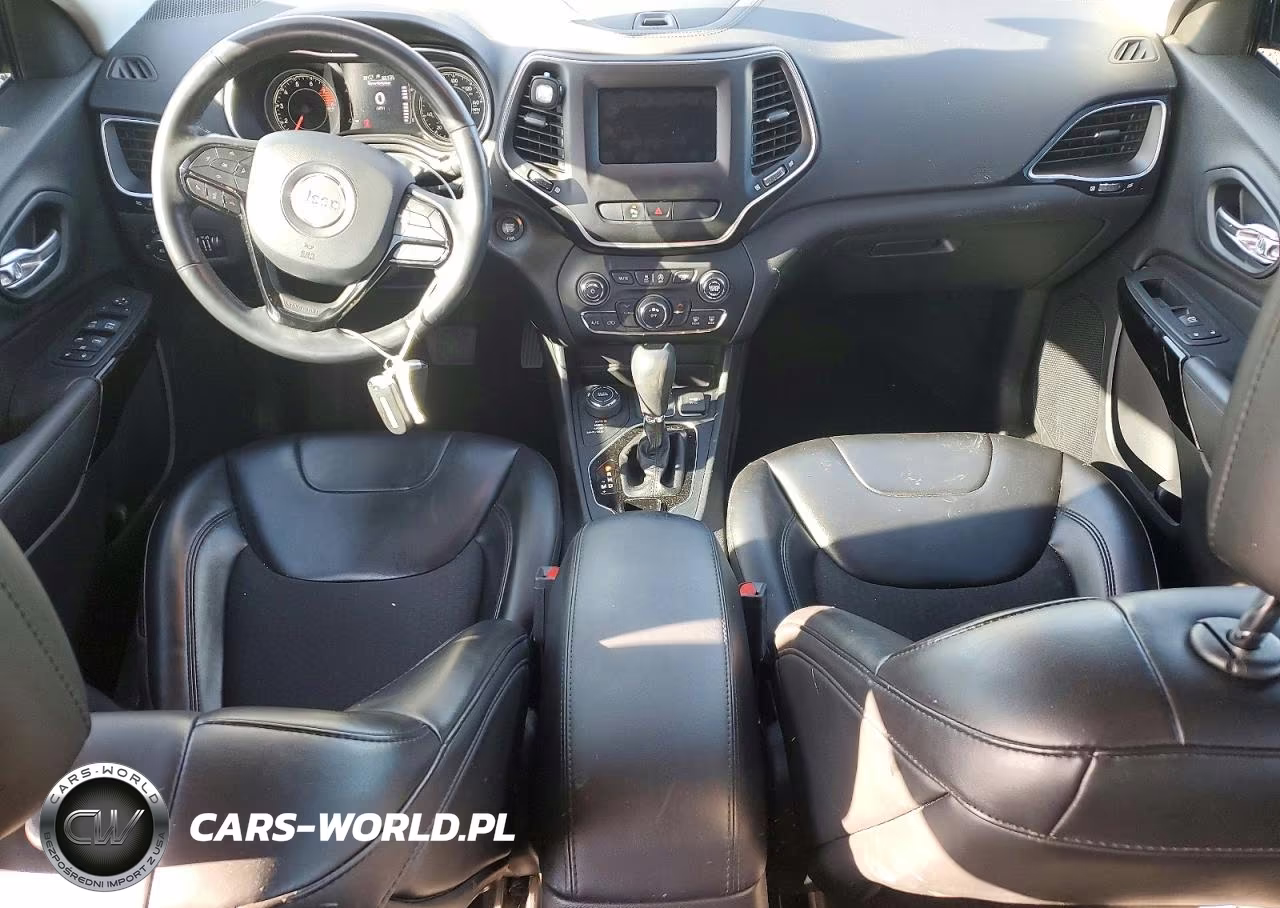 2019 Jeep Cherokee Latitude Plus VIN:1C4PJMLX1KD478161 - 8