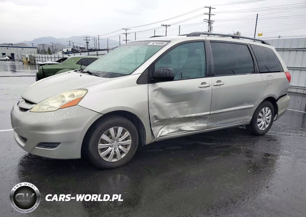 2006 Toyota Sienna Le 8 Passenger