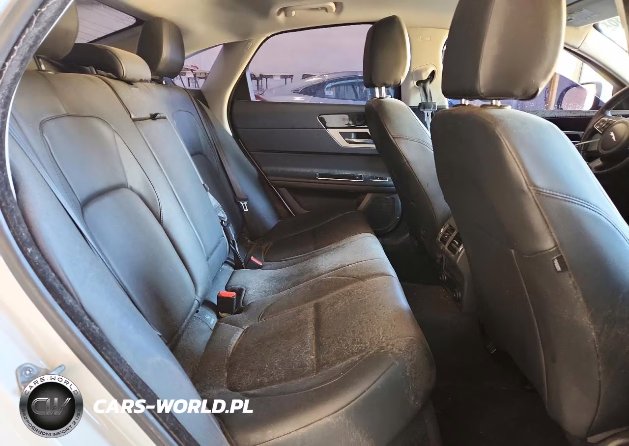 2017 Jaguar Xf Premium VIN:SAJBD4BN1HCY44069 - 10