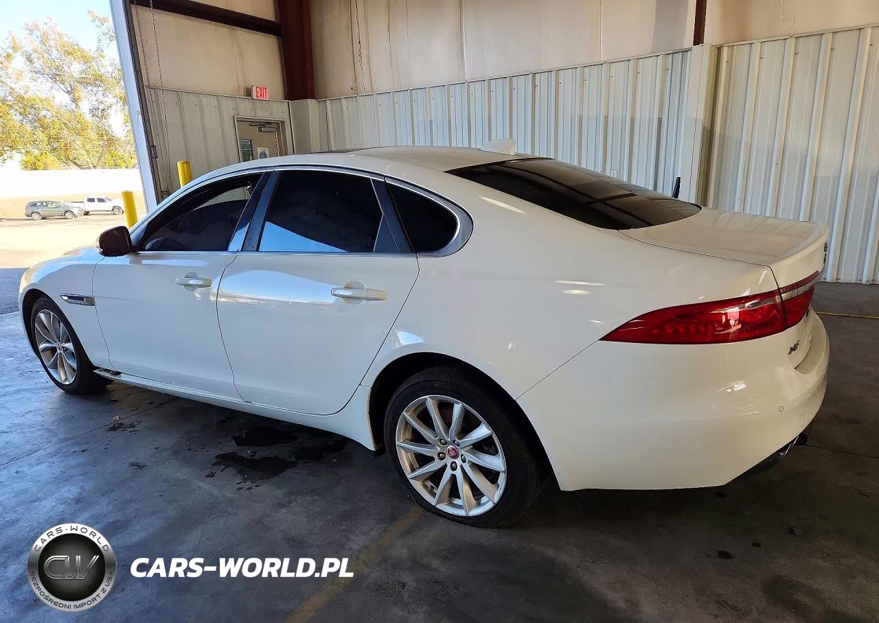 2017 Jaguar Xf Premium VIN:SAJBD4BN1HCY44069 - 2