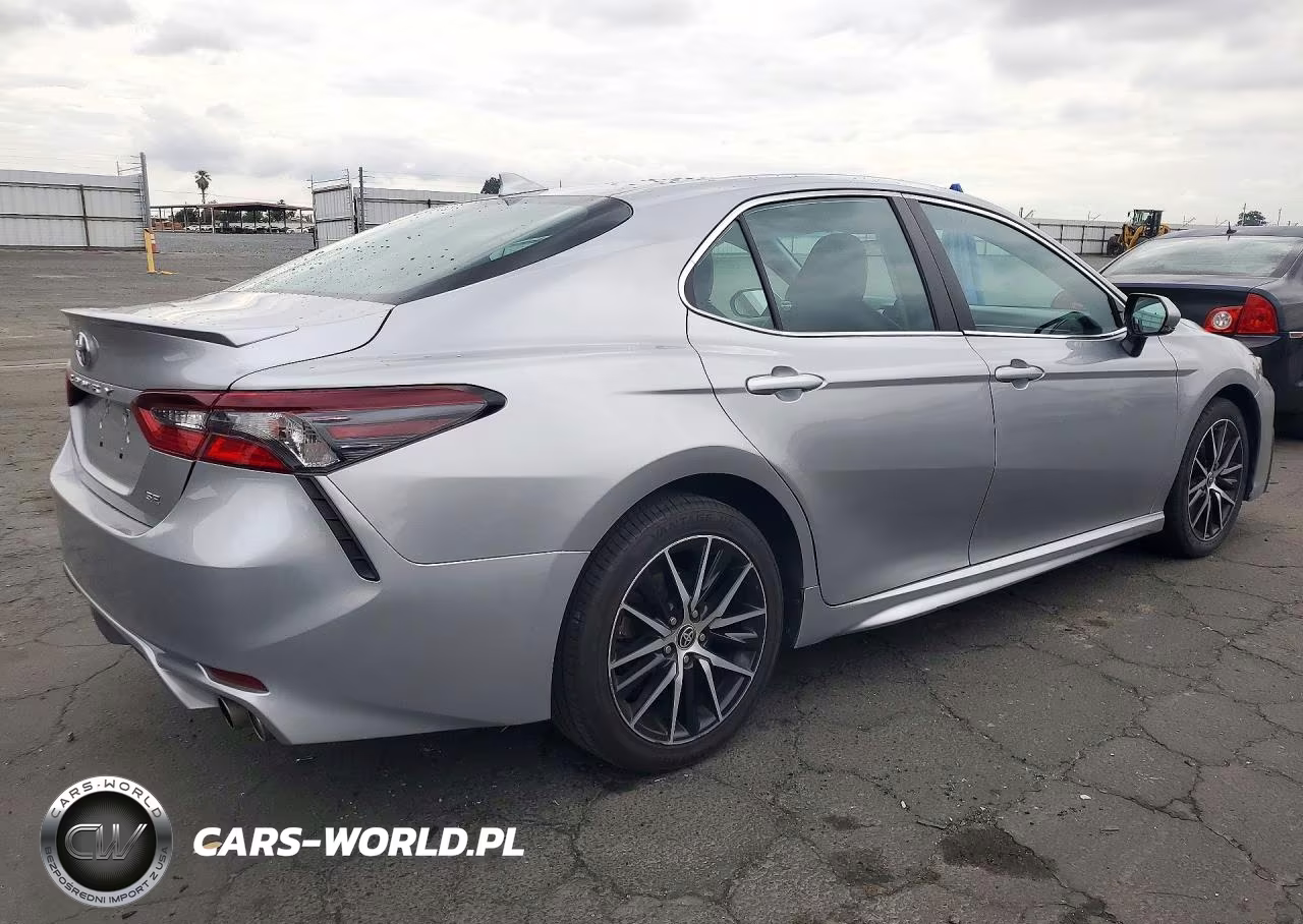 2022 Toyota Camry Se VIN:4T1G11AK3NU618975 - 3