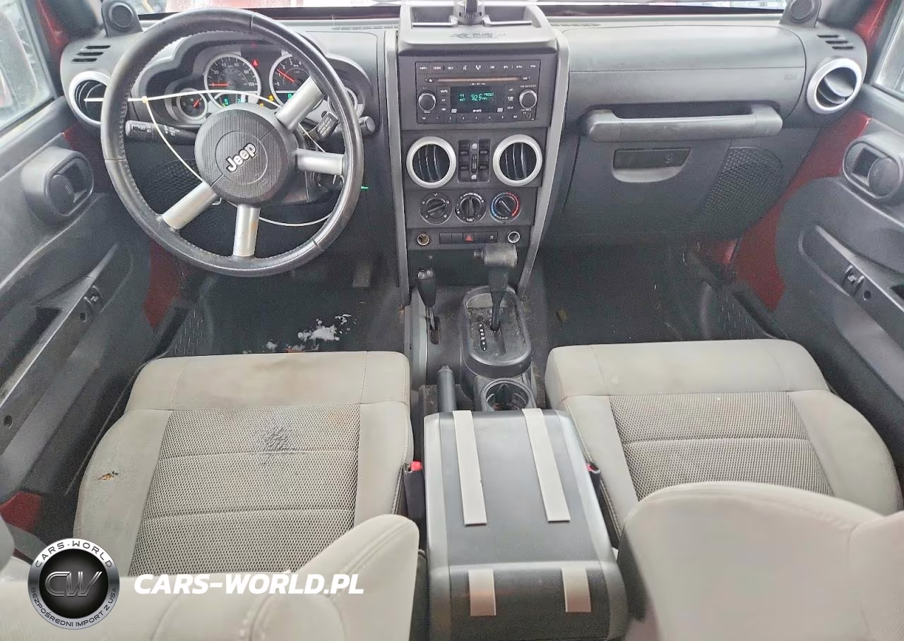 2008 Jeep Wrangler Unlimited Sahara VIN:1J8GA591X8L576105 - 8