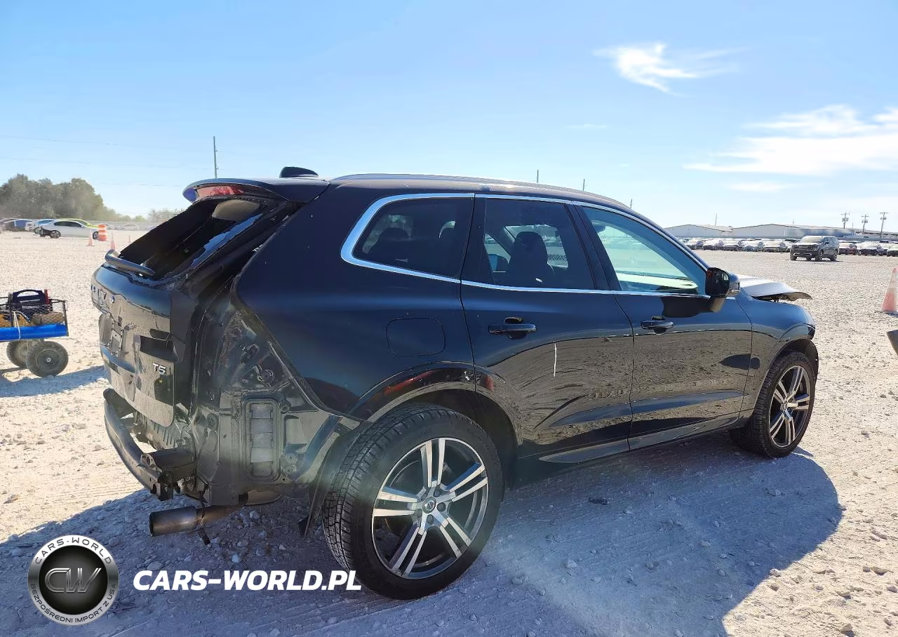 2020 Volvo Xc60 T5 Momentum VIN:YV4102DK3L1433223 - 3