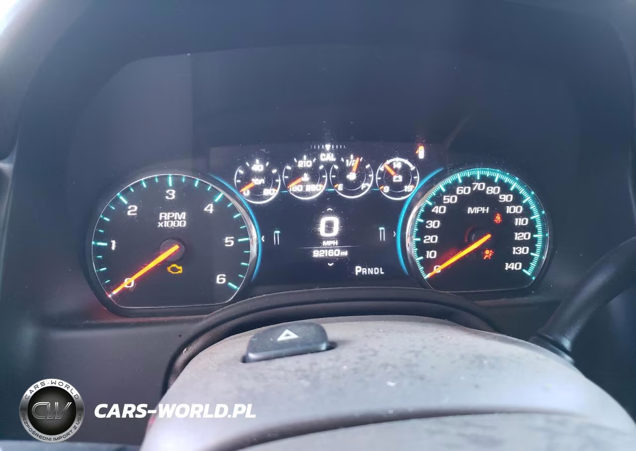 2018 Chevrolet Suburban K1500 Premier VIN:1GNSKJKC7JR307511 - 9