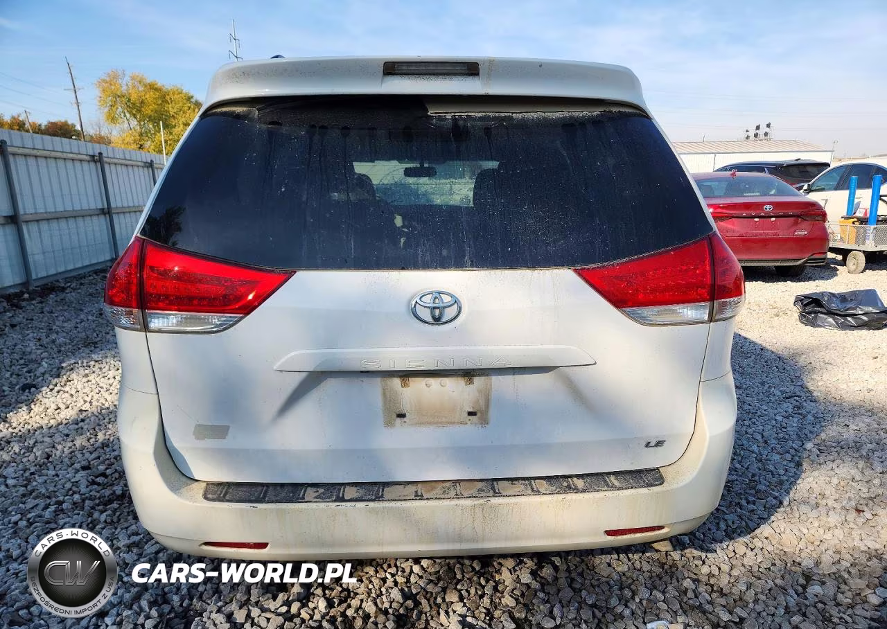 2014 Toyota Sienna Le VIN:5TDKK3DC4ES464907 - 6