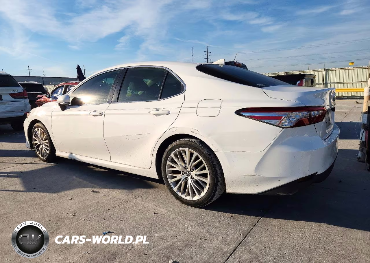 2019 Toyota Camry Xle VIN:4T1B11HK7KU212242 - 2